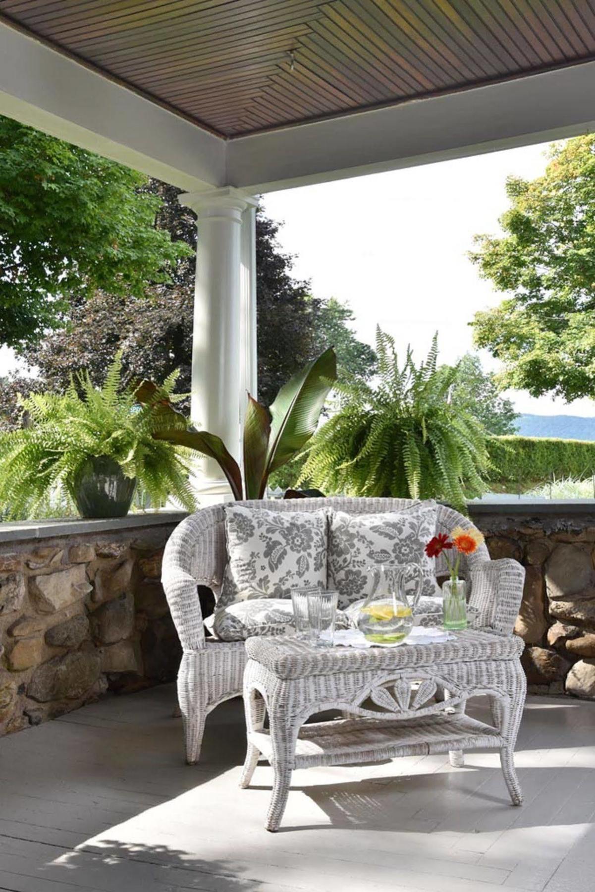 Hilltop House Bed & Breakfast Amenia Екстериор снимка
