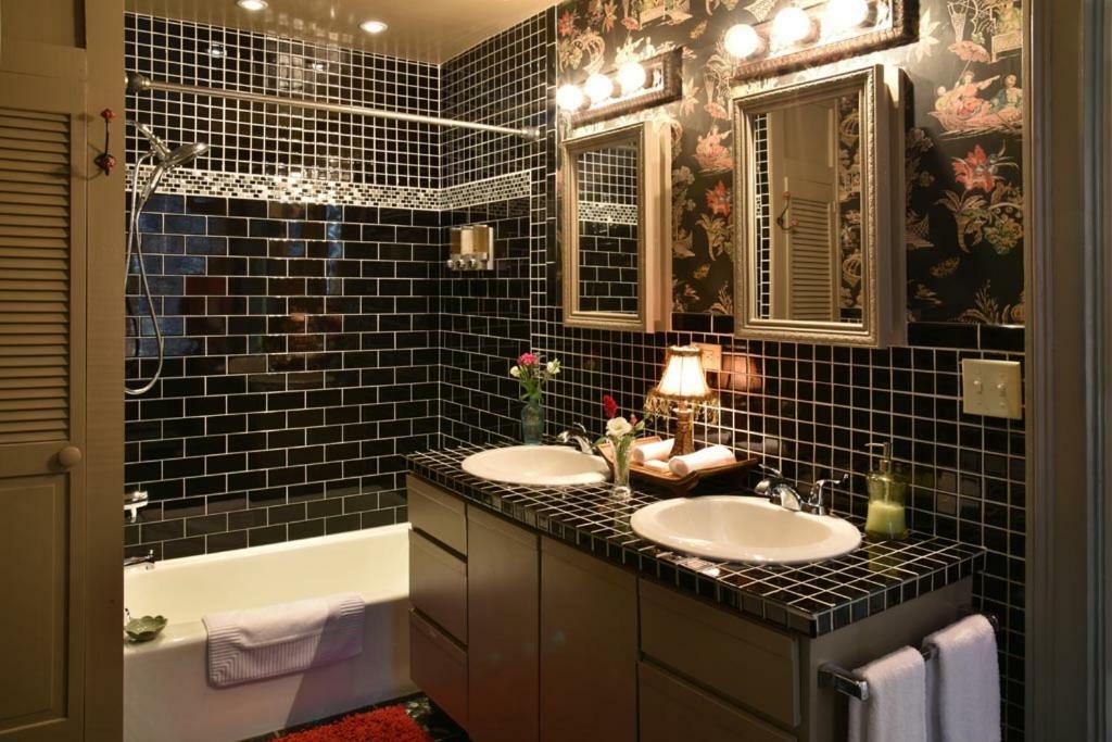 Hilltop House Bed & Breakfast Amenia Екстериор снимка